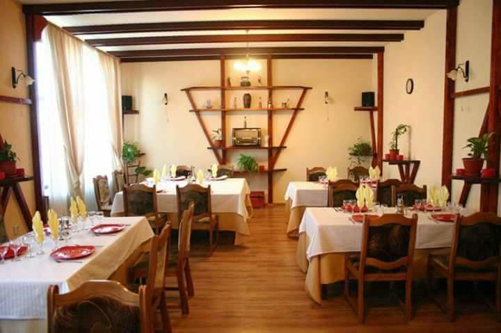 Motel Restaurant Lowe Deva Exterior foto