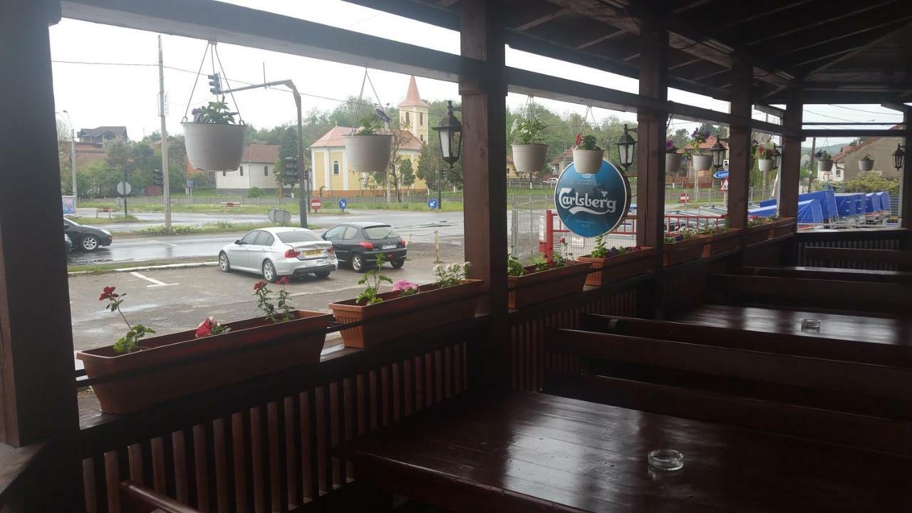 Motel Restaurant Lowe Deva Exterior foto